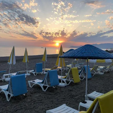 דירה Konak Seaside