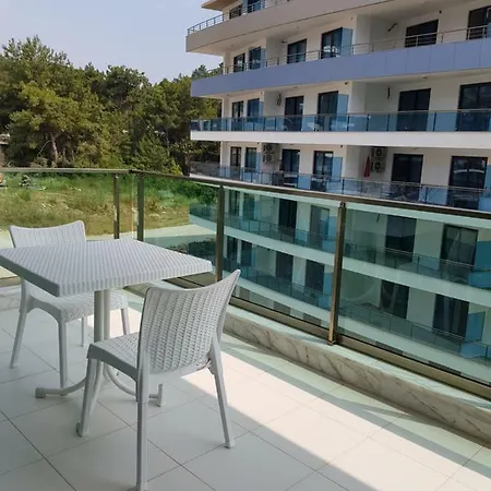 Konak Seaside דירה